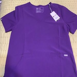 Figs casma top LARGE